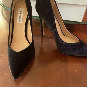 Steve Madden pumps